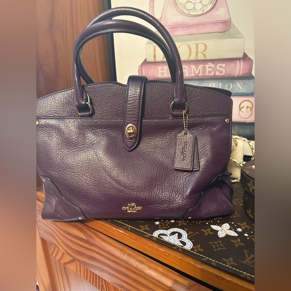 Coach Handbags - Coach authentic Mercer 30 Satchel, luxury classic